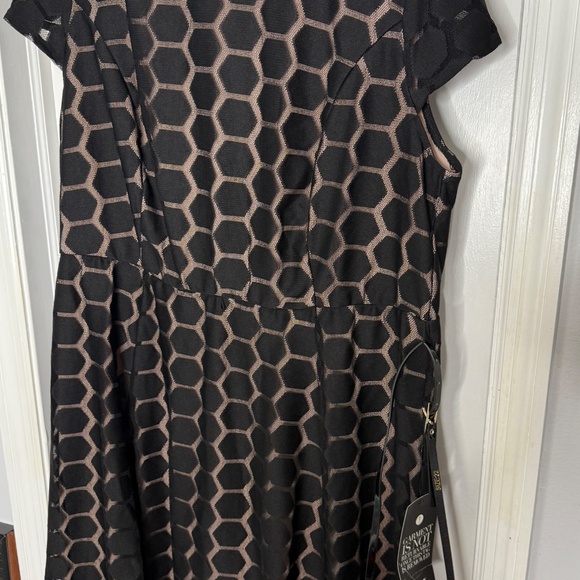 Brand New with Tags - Picture 5 of 12